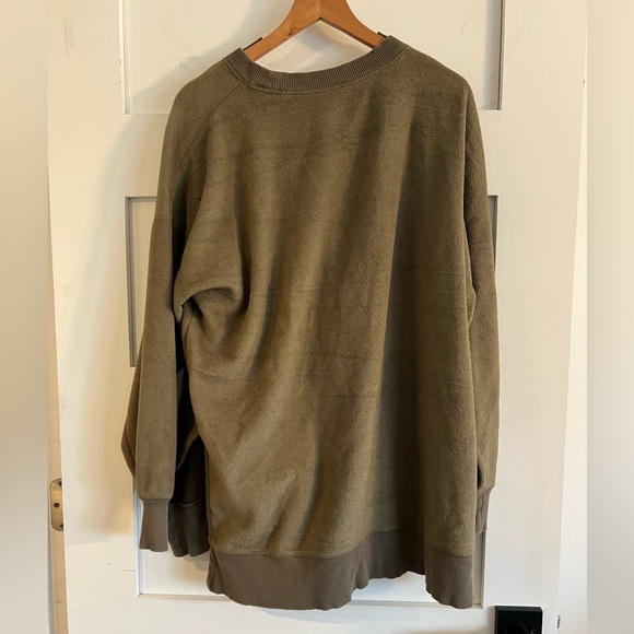 Aerie Green Sweater - Picture 3 of 3